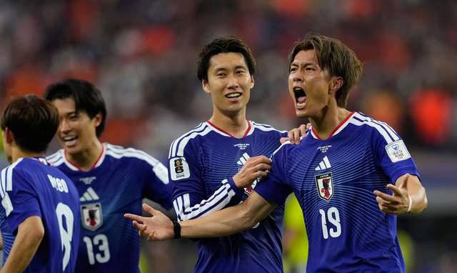世界杯88分钟绝平！终场哨响后日本球员疲惫跪地，拼尽全力